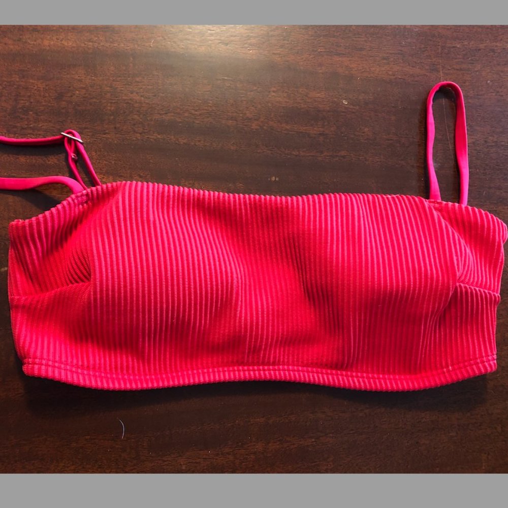 Hollister bathing suit top